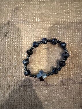 Hematite Beaded Cross Stretch Bracelet - Dark Silver